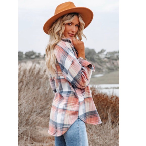 Pink plaid shirt overshirt jacket button up with pockets - Picture 3 of 14